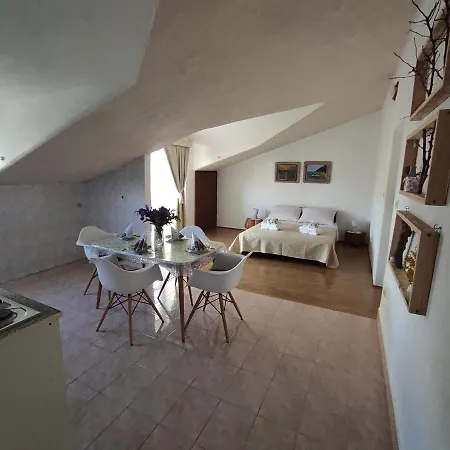 Apartment Mlaja Trpanj