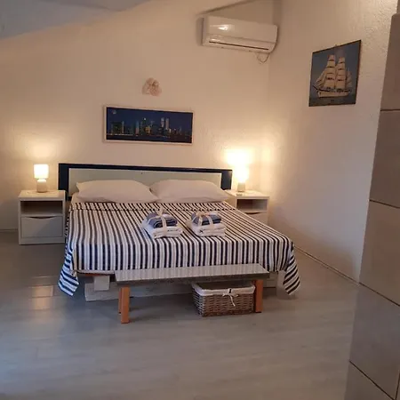 Mlaja * Trpanj